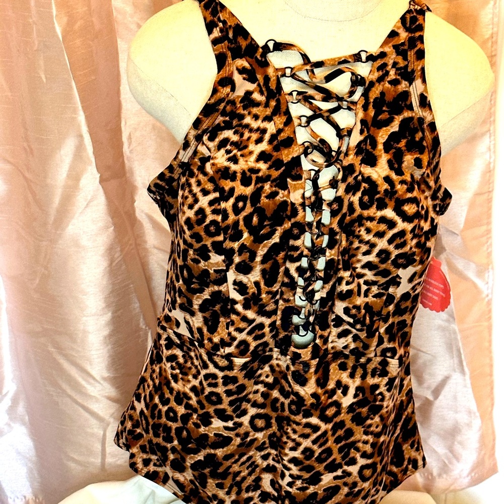NWT Torrid One Piece Swimsuit Leopard